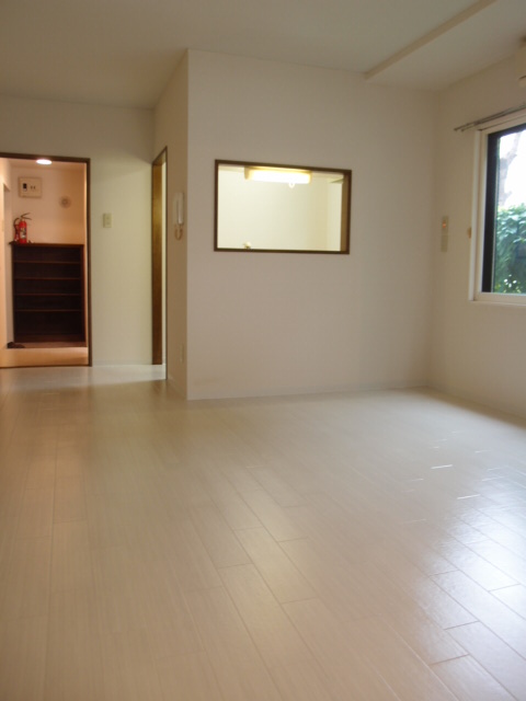 Living and room. Also you can make fun cuisine in popularity of face-to-face kitchen!