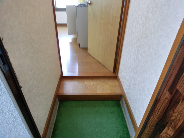 Entrance. Here is the entrance ☆