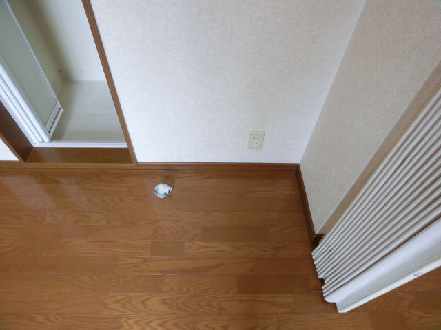 Other Equipment. There is also a laundry drain outlet!