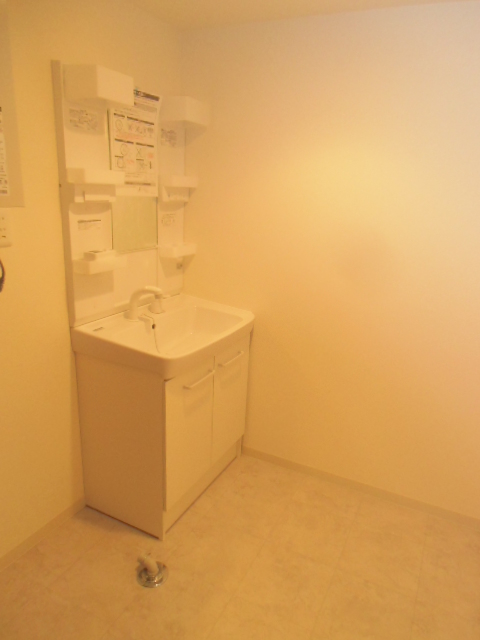 Washroom. Of course with Shandore ☆