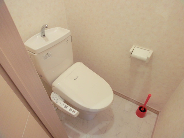 Toilet.  ※ Photo of the same by Property Room No.