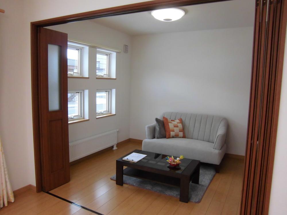 Non-living room. Living room More of Western-style! It can be used in an integrated fashion