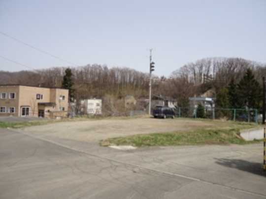 Local land photo. A quiet residential area