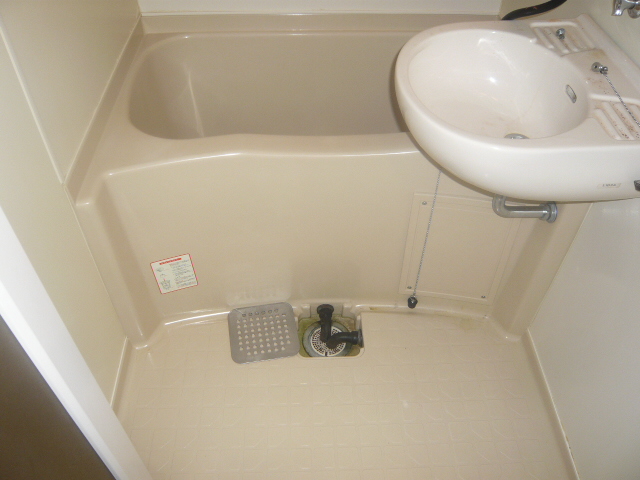 Bath. ※ Photo of the same by Property Room No.
