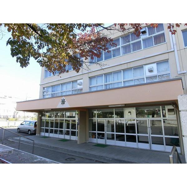 Primary school. 750m Minaminosawa elementary school to Sapporo City Minaminosawa Elementary School