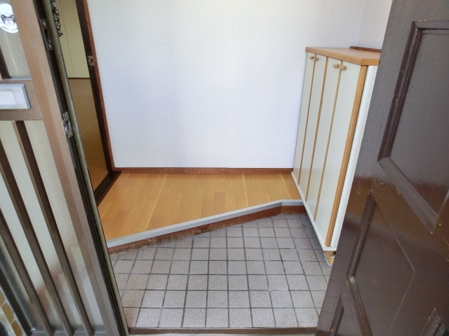 Entrance. Entrance with no feeling of pressure!