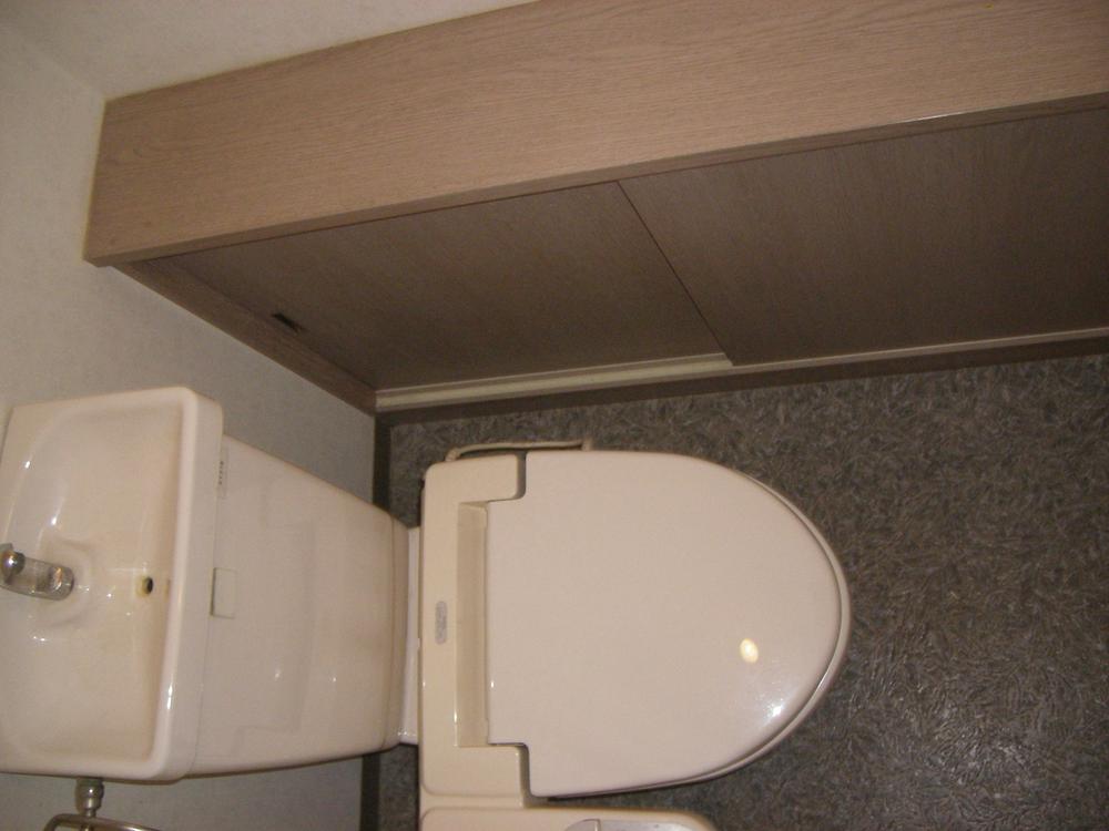 Toilet. Indoor (12 May 2013) Shooting