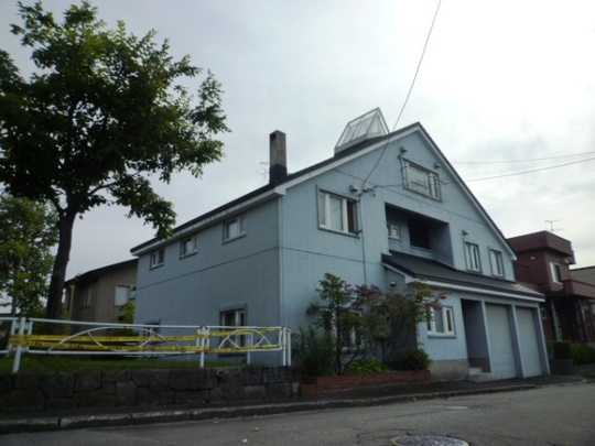 Local appearance photo. Exterior (1)