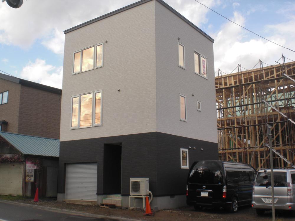 Local appearance photo