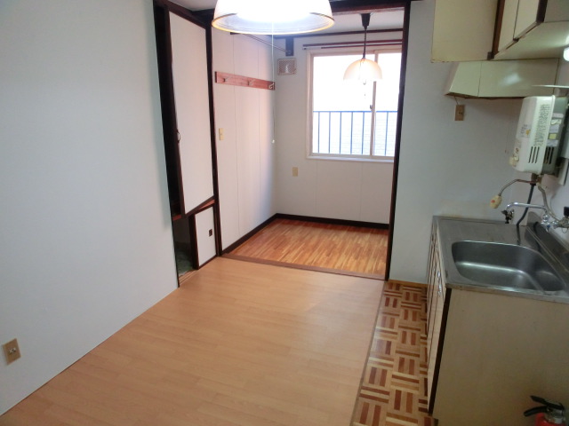 Other room space. Beautiful room!