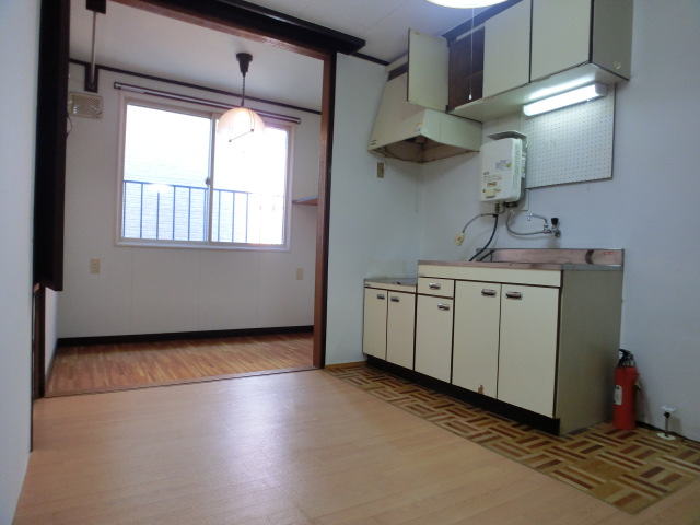 Other room space. 1R so open!