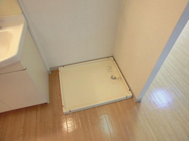 Other Equipment. Washing machine is here