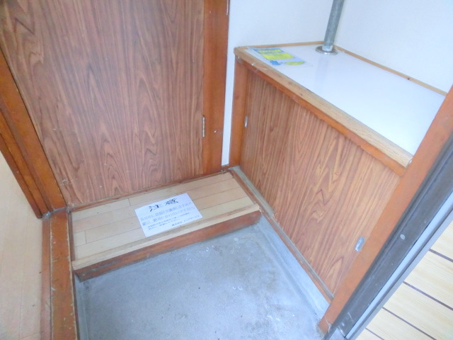 Entrance. Wide entrance