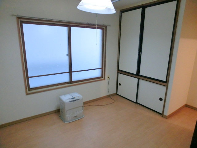 Other room space. Bright room (^ O ^)