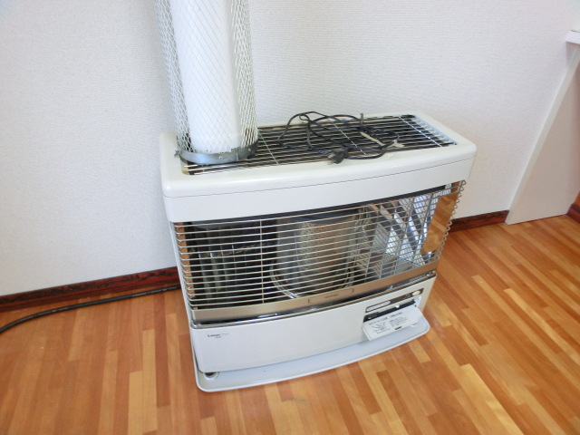 Other Equipment. It is to kerosene chimney stove.