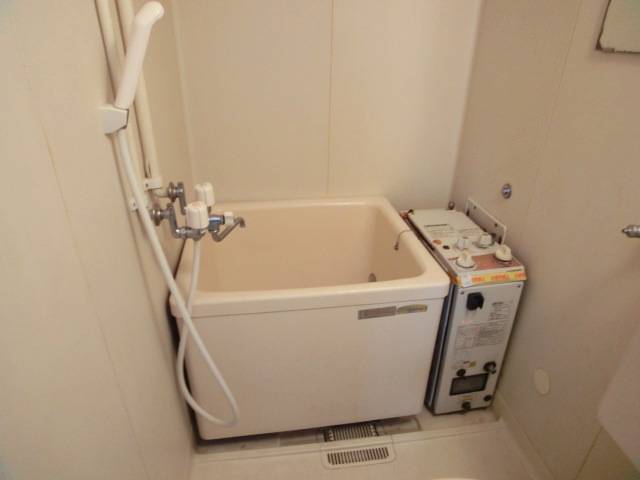 Bath. The bathrooms are clean already
