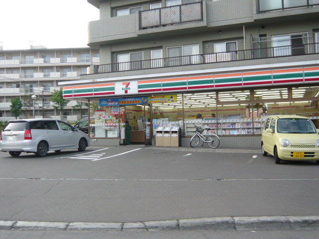 Convenience store. Seven-Eleven Sapporo Sumikawa Article 6 store up (convenience store) 253m