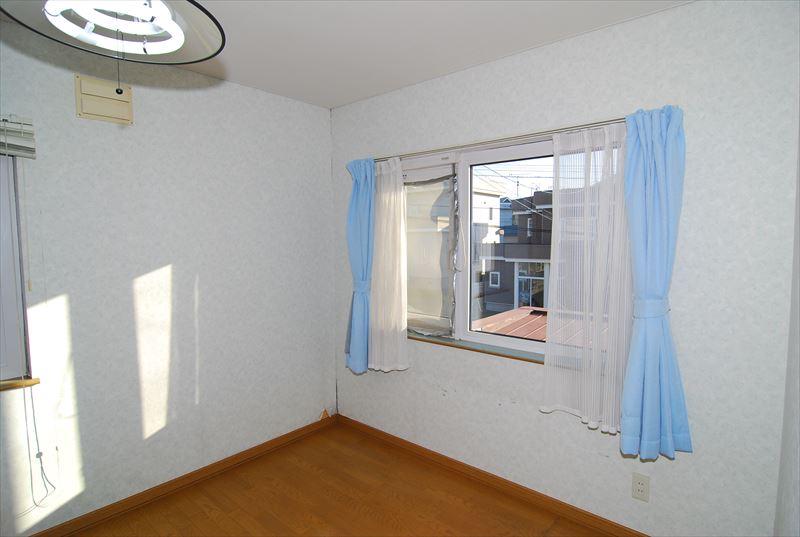 Non-living room