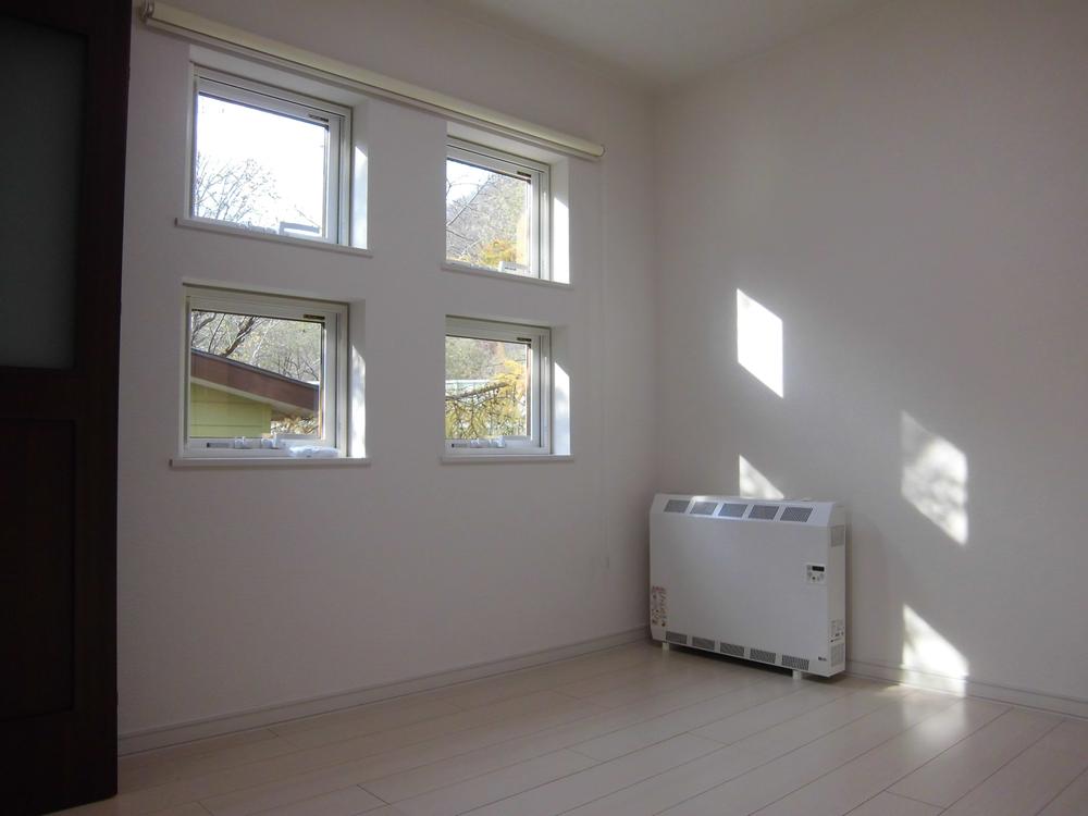 Non-living room. 1 Kaiyoshitsu! You can use widely in the full open