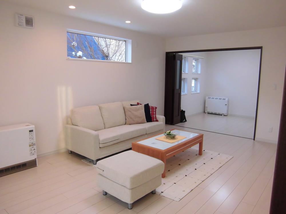 Living. Clean interior ☆ Spacious space