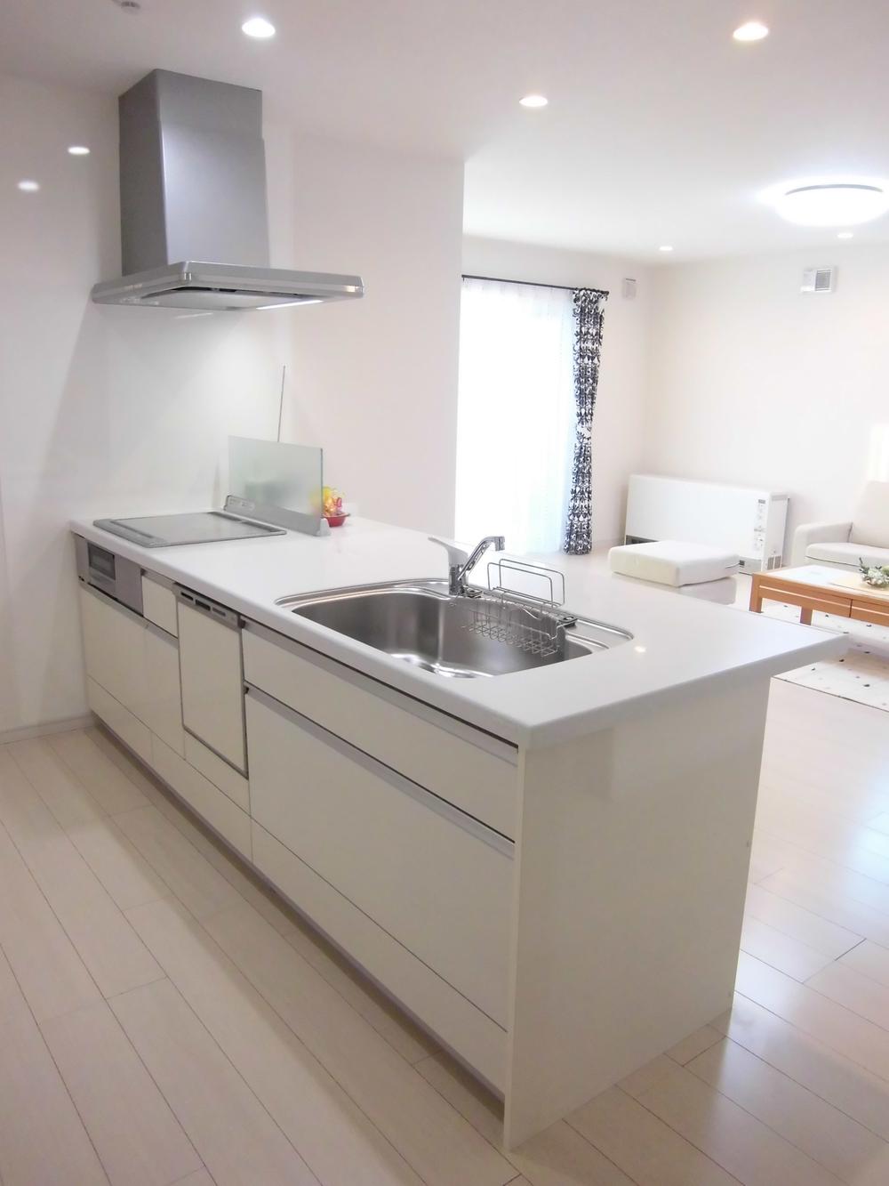 Kitchen. Glad Island Kitchen ☆ Sense of unity is the charm of the living!