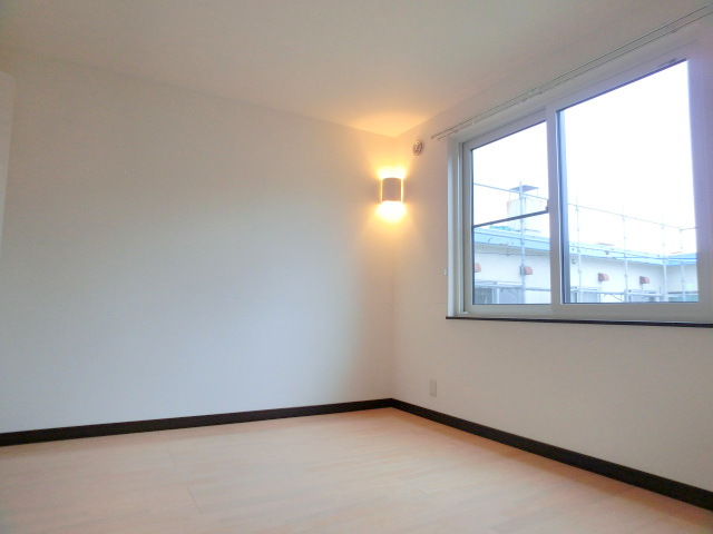 Other room space. It comes with stylish lighting.