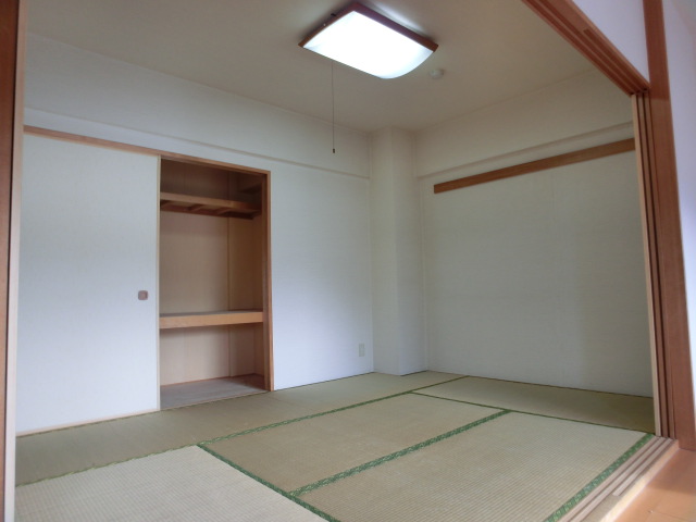 Other room space. 6 Pledge of living next to Japanese-style room! ! 
