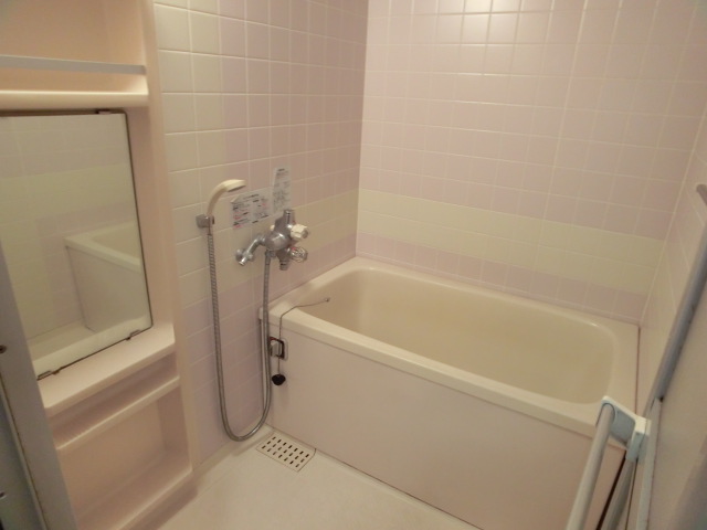 Bath. Please heal the fatigue of the day with a leisurely Tsukareru Bathing!