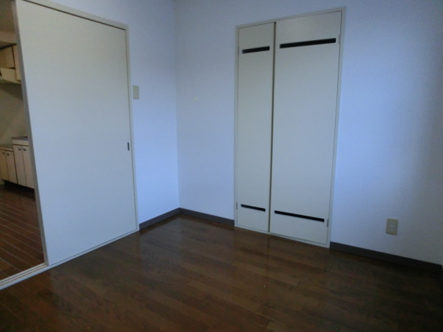 Other room space. Clean rooms!