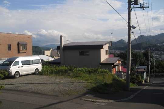 Local land photo. Panoramic view (1) Is the location overlooking the mountains on the south side. 