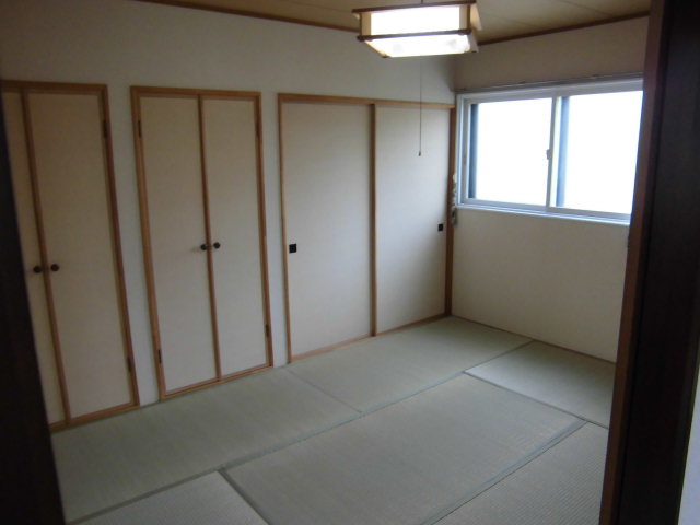 Other room space. Is a Japanese-style room ☆