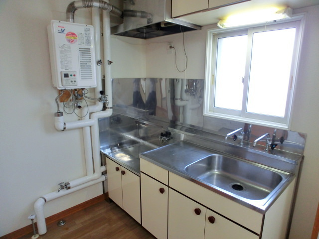 Kitchen. It is easy-to-use kitchen!