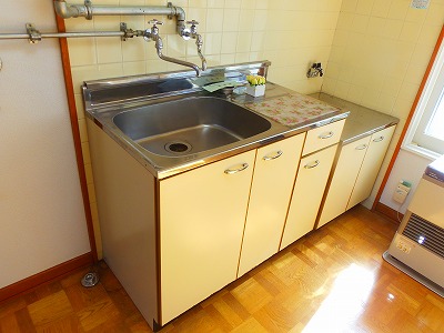 Kitchen. Effortlessly care kitchenette