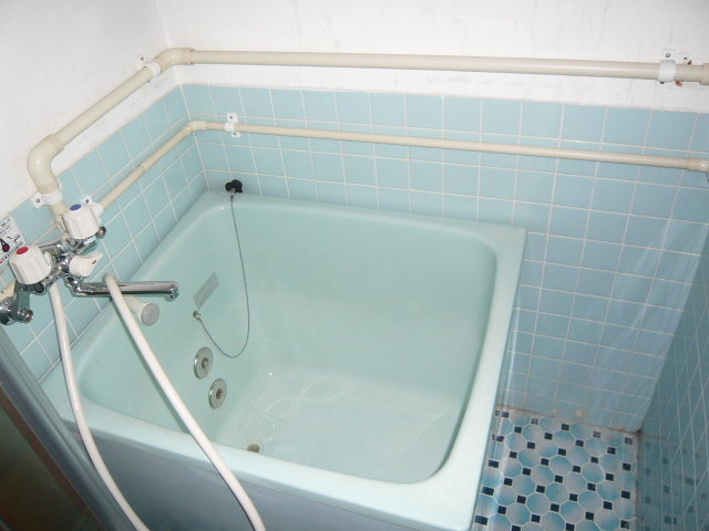 Bath. Comforting environment! 