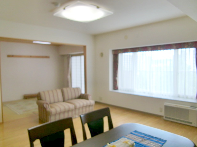 Living and room