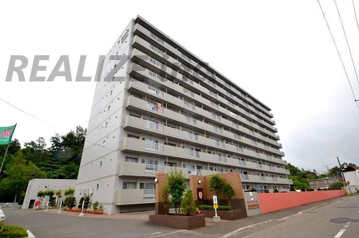 Local appearance photo. 1999 Built in 10-storey apartment ☆