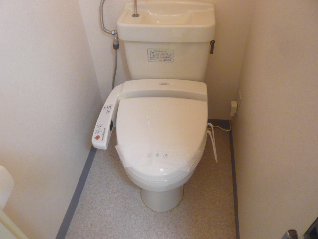 Toilet.  ※ It is a photograph of the same by Property Room No.