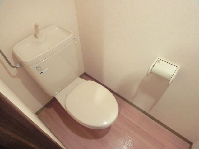 Toilet. Bidet can be installed ※ It will be borne by the customer.