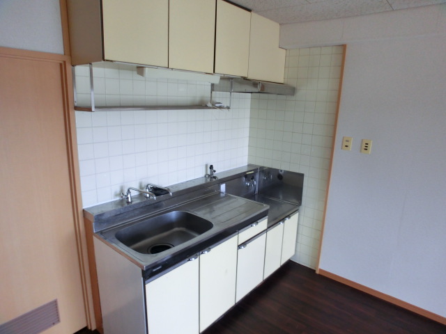 Kitchen. There are also housed on the kitchen.