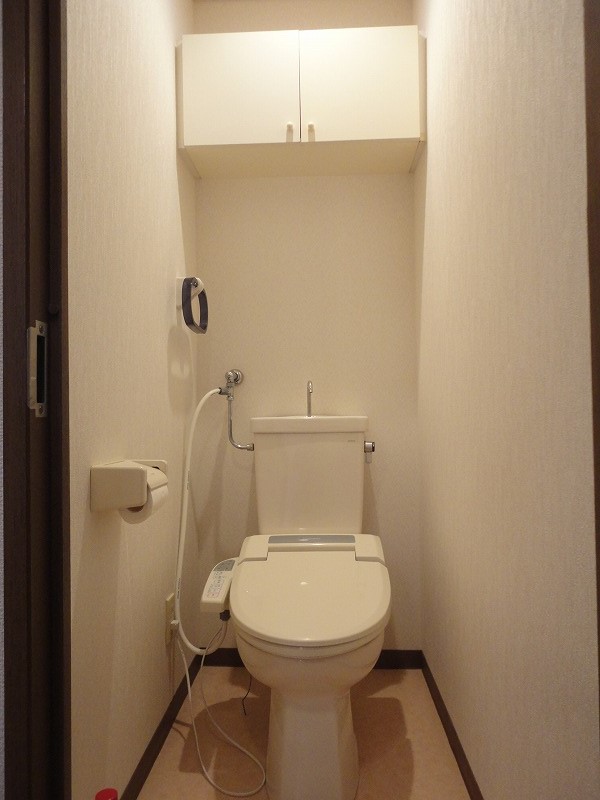 Toilet. ☆ Bidet ☆