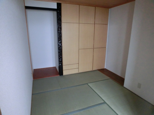 Other room space. Japanese-style room, There is also a storage ☆