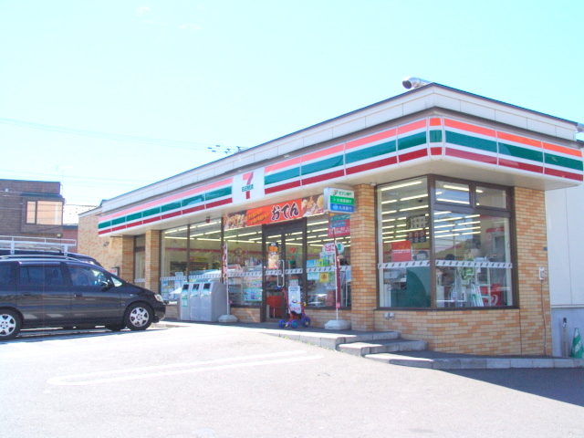 Convenience store. Seven-Eleven Sumikawa Article 5 11-chome up (convenience store) 945m