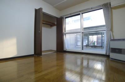 Other room space. The bedroom is that there is enough space even put a bed ☆