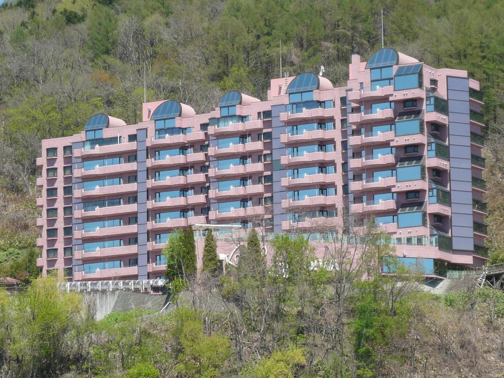 Local appearance photo