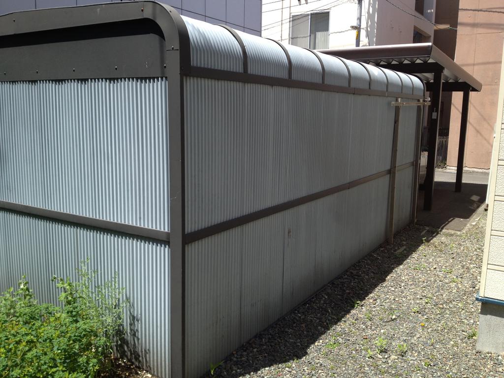 Parking lot. Electric shutter -, Mosquitoes - port - Mounting