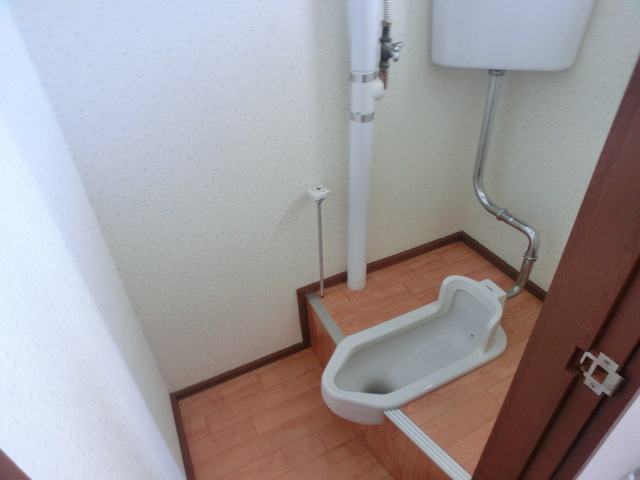 Toilet. Space of peace! 