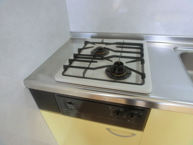 Kitchen. It is a two-burner stove. It is not necessary to buy. 