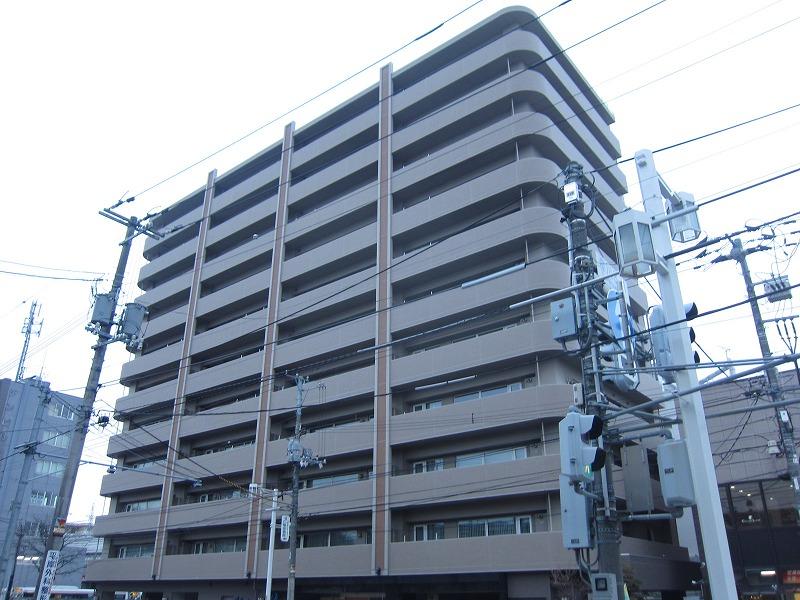 Local appearance photo. Local (12 May 2012) shooting