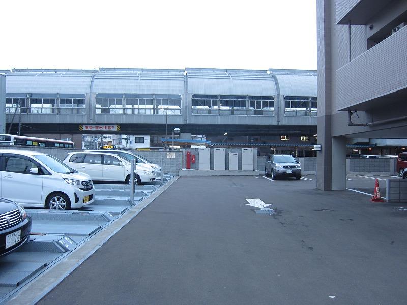 Local appearance photo. Local (12 May 2012) shooting