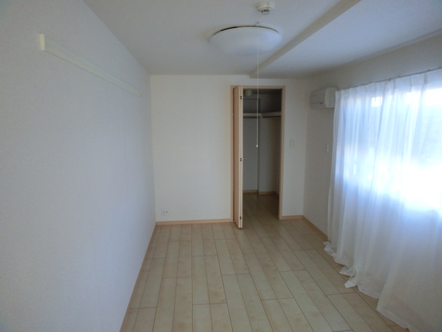 Other room space. Western style room, Large closet equipped ☆ 